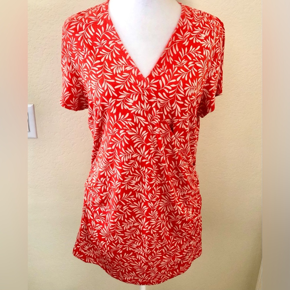 Boden Orangish/Red and Tan Leaf Pattern Short Sleeve Faux Wrap Top